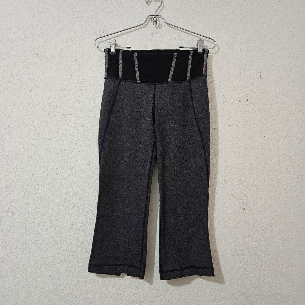 Lululemon Athletica Tadasana Slit Crop Black size 6